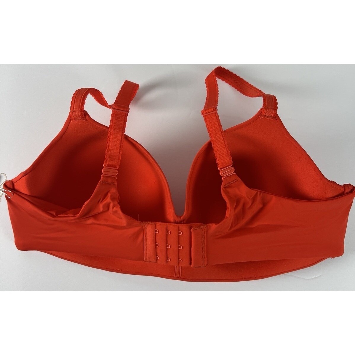 Bare Women Bra Size 32c The Favorite Wireless Smoothing T-Shirt B10246 Poppy B32 — image 2 of 8
